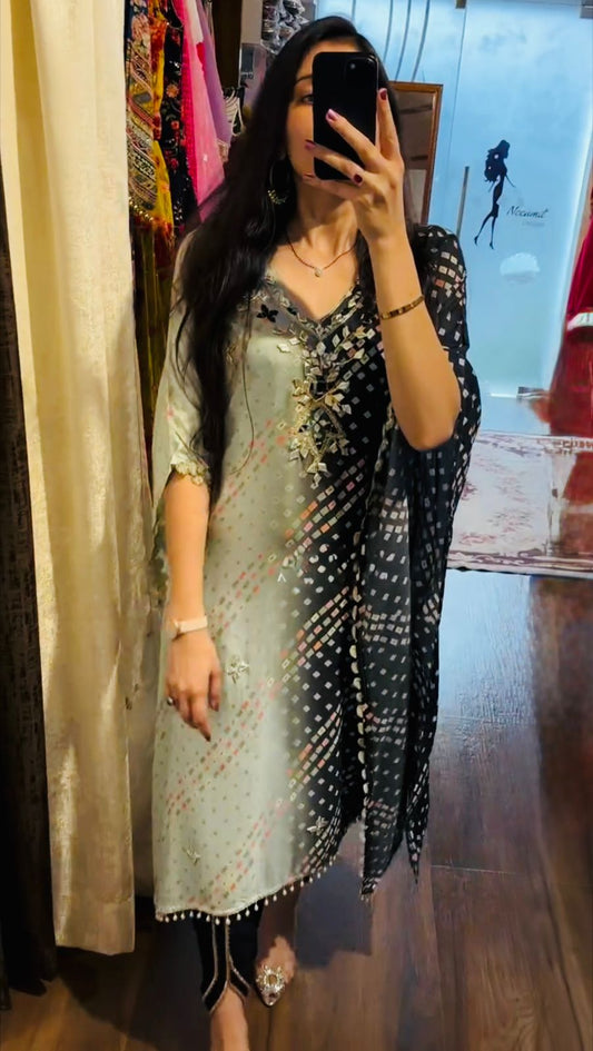 Aarjuu Double shade kaftan with gota detailing paired with tulip pant.