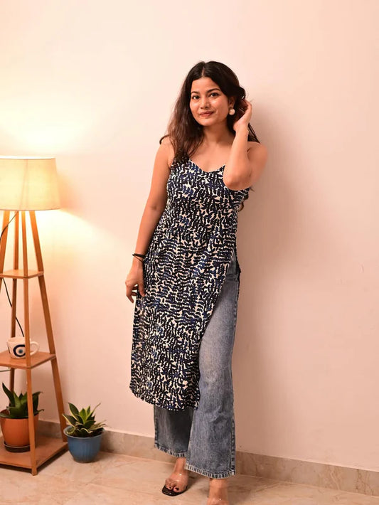 Disha rayon printed sleeve less slit cut kurti for women