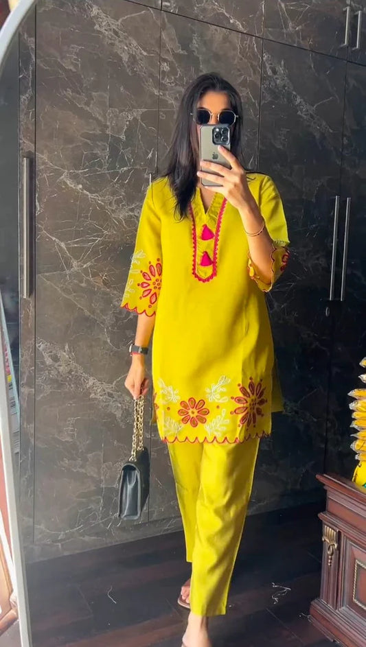 Twiffy presents perrot embrodairy cutwork cordset for women